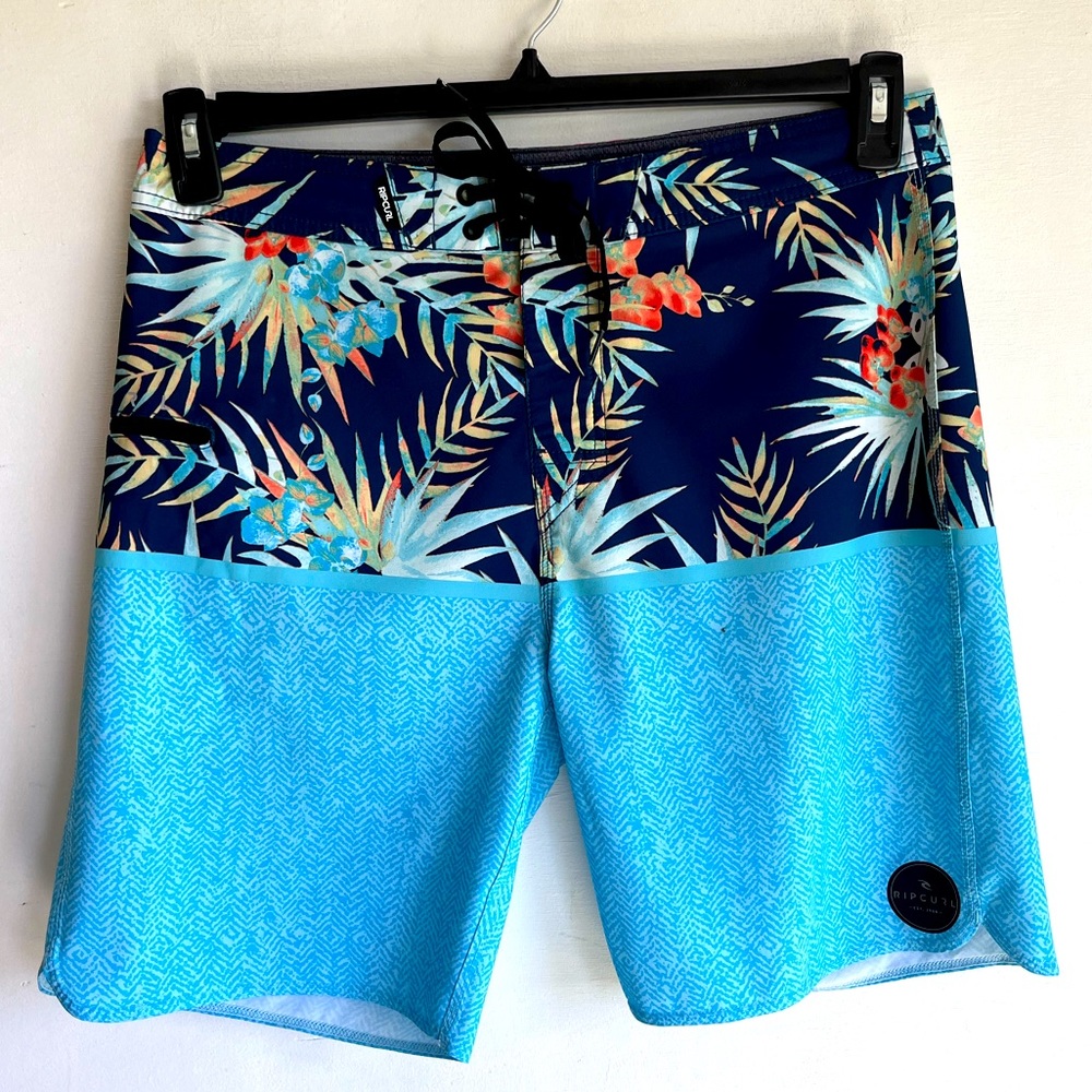 Rip Curl mirage surfing board shorts mens size 33, multicolored, side pocket